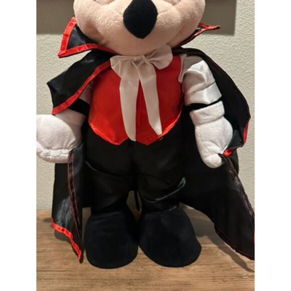 Disney Mickey Mouse Dracula Standing Figurine - Picture 6 of 9